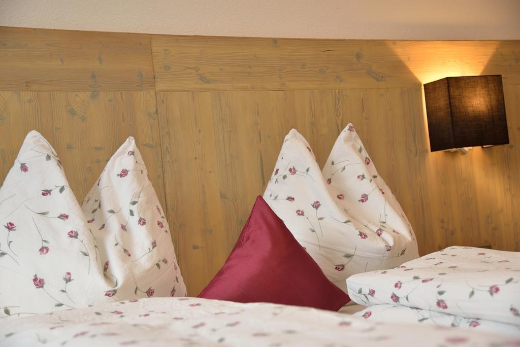 Hotel Klausnerhof Aschau Im Zillertal Zimmer foto